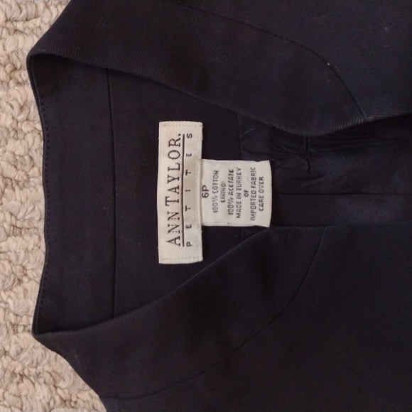 Ann Taylor black vest top - Picture 2 of 3